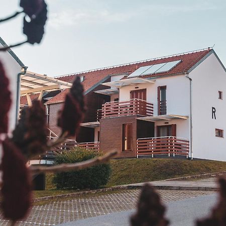 St. Martin'S Apartments Grkavescak 外观 照片